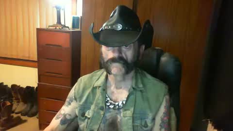 Snapshot of leathergreaser chatting on March 2026 07:47:01 PM leathergreaser online show from March 2026 07:47:01 PM