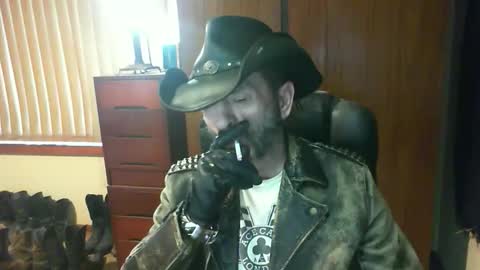 Snapshot of leathergreaser chatting on May 2026 09:34:01 PM leathergreaser online show from May 2026 09:34:01 PM