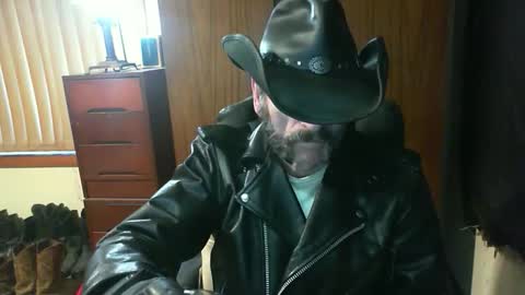 Snapshot of leathergreaser chatting on June 2026 09:07:02 PM leathergreaser online show from June 2026 09:07:02 PM