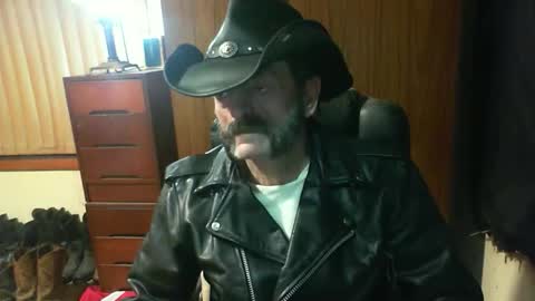 Snapshot of leathergreaser chatting on June 2026 07:03:02 PM leathergreaser online show from June 2026 07:03:02 PM