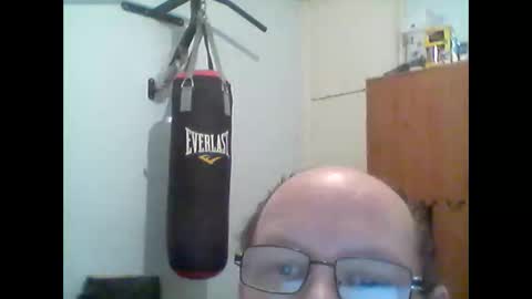 Snapshot of leatherpants68 chatting on February 2025 07:54:01 PM leatherpants68 online show from February 2025 07:54:01 PM