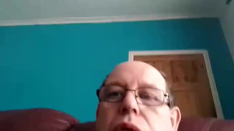 Snapshot of leatherpants68 chatting on September 2025 01:10:01 PM leatherpants68 online show from September 2025 01:10:01 PM