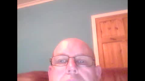 Snapshot of leatherpants68 chatting on September 2025 08:34:02 PM leatherpants68 online show from September 2025 08:34:02 PM