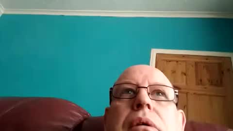 Snapshot of leatherpants68 chatting on October 2025 12:04:02 PM leatherpants68 online show from October 2025 12:04:02 PM