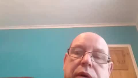 Snapshot of leatherpants68 chatting on October 2025 08:25:01 AM leatherpants68 online show from October 2025 08:25:01 AM