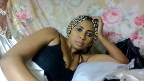 Snapshot of leatianaa chatting on June 2026 07:35:02 PM leatianaa online show from June 2026 07:35:02 PM