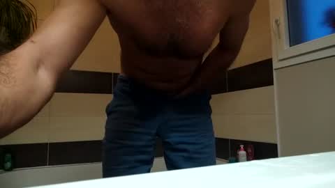 Snapshot of lebrun1985 chatting on September 2025 05:18:02 AM lebrun1985 online show from September 2025 05:18:02 AM