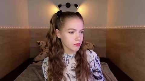 lecsika online show from November 2025 04:32:02 PM