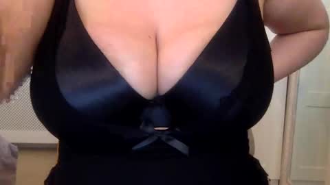 Leela Mae online show from January 2025 03:07:01 PM