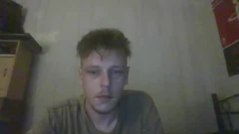 Snapshot of leemanz12 chatting on February 2026 04:33:01 PM leemanz12 online show from February 2026 04:33:01 PM