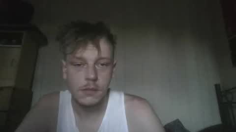 Snapshot of leemanz12 chatting on February 2026 08:24:01 AM leemanz12 online show from February 2026 08:24:01 AM