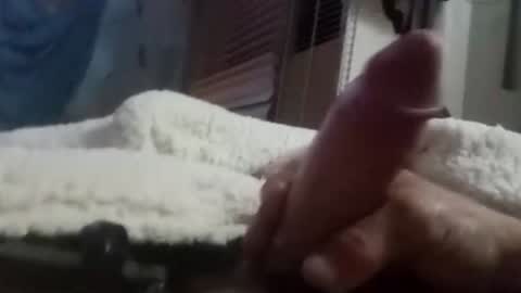 Snapshot of leemen33 chatting on March 2026 09:05:01 AM Michael online show from March 2026 09:05:01 AM