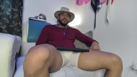 Snapshot of leenar_key chatting on February 2025 02:45:01 PM leenar_key online show from February 2025 02:45:01 PM