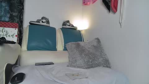 Snapshot of leenar_key chatting on February 2025 04:45:02 PM leenar_key online show from February 2025 04:45:02 PM