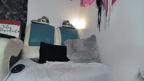 Snapshot of leenar_key chatting on March 2025 10:42:01 PM leenar_key online show from March 2025 10:42:01 PM