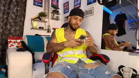 Snapshot of leenar_key chatting on October 2025 03:38:02 PM leenar_key online show from October 2025 03:38:02 PM