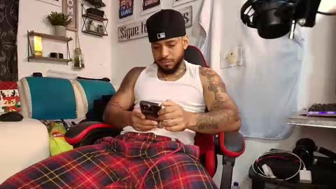 Snapshot of leenar_key chatting on November 2025 12:56:01 PM leenar_key online show from November 2025 12:56:01 PM