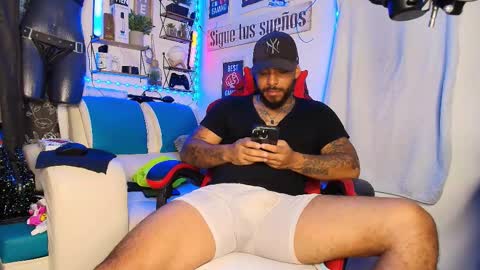 Snapshot of leenar_key chatting on March 2026 04:43:01 PM leenar_key online show from March 2026 04:43:01 PM