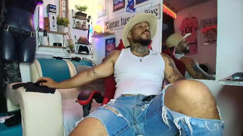 Snapshot of leenar_key chatting on April 2026 02:12:02 PM leenar_key online show from April 2026 02:12:02 PM