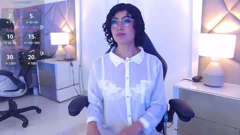 Snapshot of leethompson_ chatting on January 2025 11:56:02 AM Leet online show from January 2025 11:56:02 AM