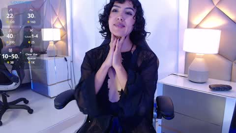 Snapshot of leethompson_ chatting on January 2025 12:50:01 PM Leet online show from January 2025 12:50:01 PM