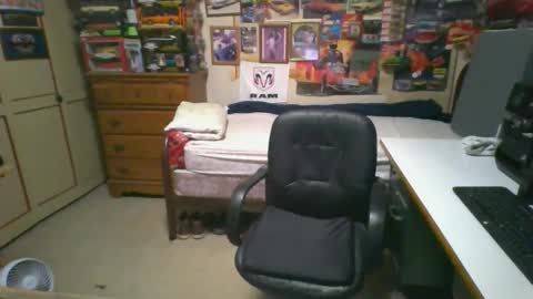 Snapshot of leezamm1132 chatting on May 2026 04:17:02 AM leezamm1132 online show from May 2026 04:17:02 AM