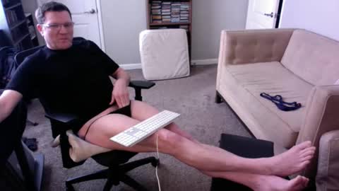 Snapshot of legs999 chatting on April 2026 04:19:01 PM legs999 online show from April 2026 04:19:01 PM