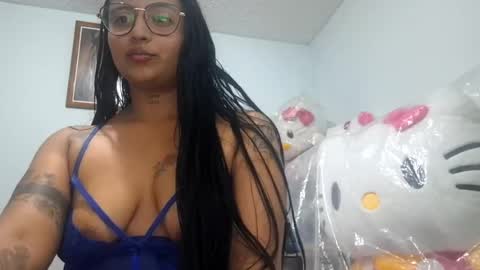 Snapshot of legscaramelxx chatting on July 2026 01:00:01 AM legscaramelxx online show from July 2026 01:00:01 AM