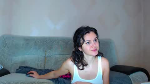 Snapshot of legslover98 chatting on February 2026 12:37:02 AM Magda online show from February 2026 12:37:02 AM