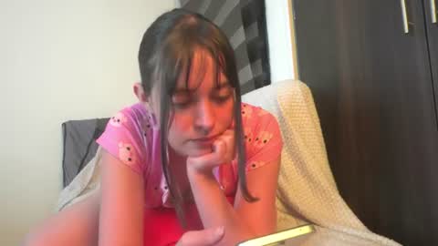 Snapshot of leiaah__ chatting on July 2026 12:41:02 AM Leah online show from July 2026 12:41:02 AM