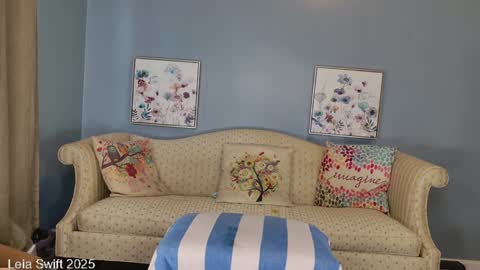 Leia Swift online show from January 2025 04:16:02 PM