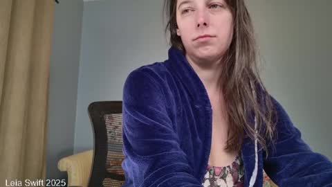 Leia Swift online show from January 2025 10:56:01 AM