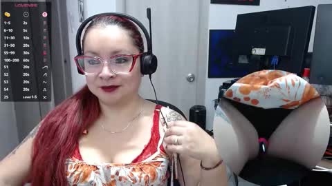 LeidyDi223 online show from November 2025 03:27:02 PM