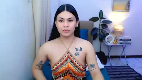 Snapshot of leighcortesi chatting on June 2026 03:47:01 PM Cailey online show from June 2026 03:47:01 PM