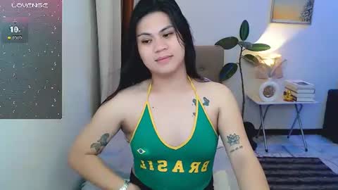 Snapshot of leighcortesi chatting on July 2026 02:12:01 PM Cailey online show from July 2026 02:12:01 PM