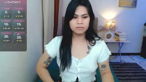 Snapshot of leighcortesi chatting on July 2026 01:46:02 PM Cailey online show from July 2026 01:46:02 PM