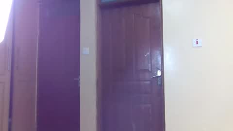 Snapshot of leila_bby chatting on April 2026 11:35:02 AM Leila online show from April 2026 11:35:02 AM