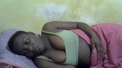 Snapshot of leilah_cute19 chatting on March 2026 08:45:01 PM leilah_cute19 online show from March 2026 08:45:01 PM