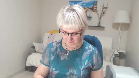 Leila Kinky online show from December 2024 12:03:01 PM