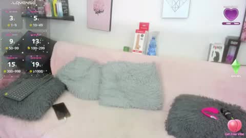 Snapshot of lele_699 chatting on June 2026 05:28:01 AM lele_699 online show from June 2026 05:28:01 AM