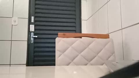 Snapshot of lelefiel chatting on December 2024 10:56:02 AM Pequeno Urso online show from December 2024 10:56:02 AM