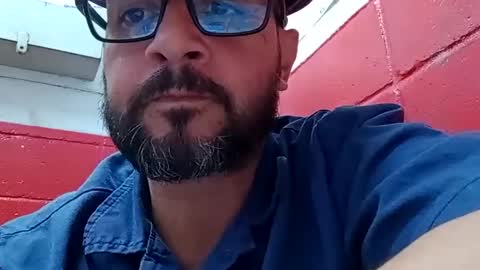 Snapshot of lelefiel chatting on January 2025 03:46:01 AM Pequeno Urso online show from January 2025 03:46:01 AM