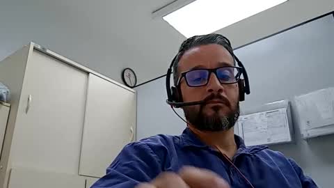 Snapshot of lelefiel chatting on January 2025 12:22:02 AM Pequeno Urso online show from January 2025 12:22:02 AM