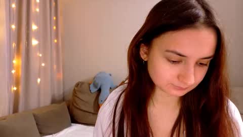 Lelia online show from November 2025 03:20:02 AM