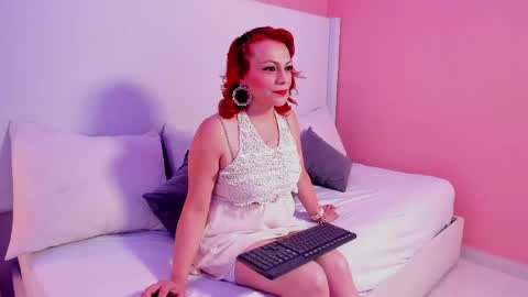 Leloo  online show from May 2026 07:54:02 PM
