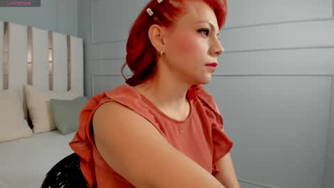 Leloo  online show from May 2026 07:52:01 PM