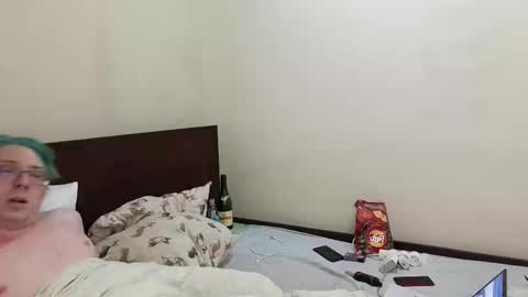 Snapshot of lemauwu chatting on December 2025 06:35:02 PM lemauwu online show from December 2025 06:35:02 PM