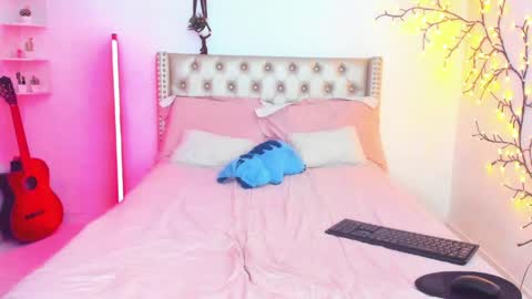 Lena  online show from April 2026 09:08:02 PM