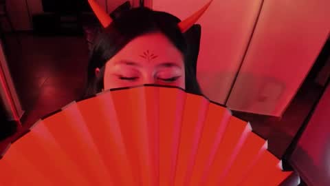 Lenna Kang online show from March 2026 07:17:01 PM