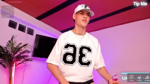 Lenner INDEPENDENT MODEL online show from November 2025 04:55:02 AM